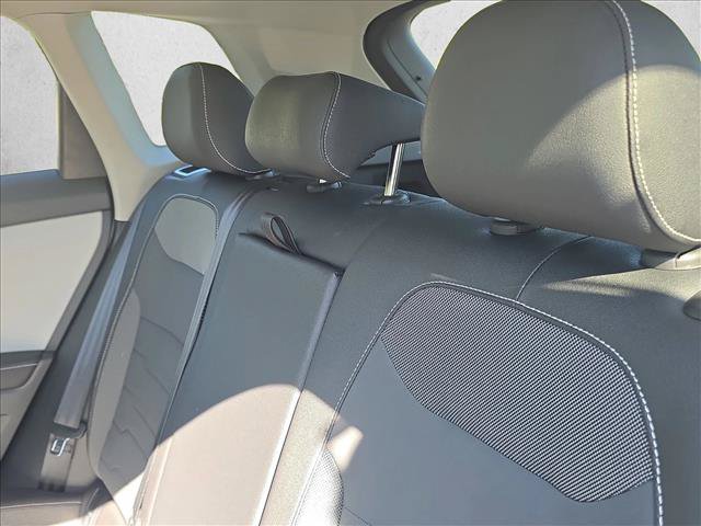New 2026 Volkswagen Taos SE FWD image 18