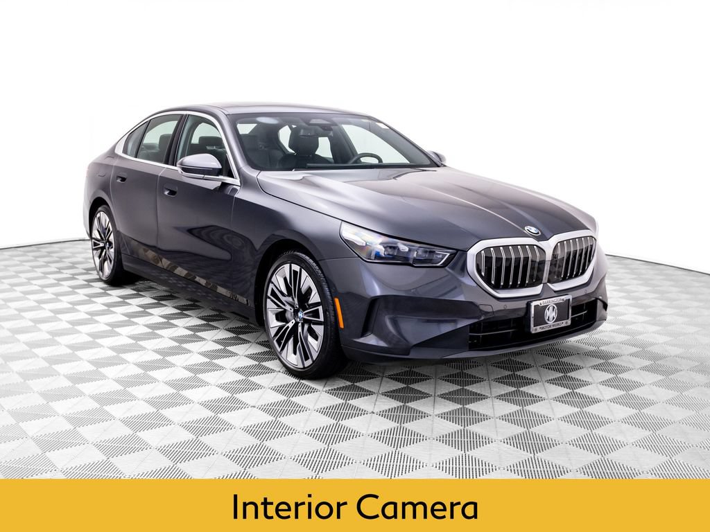 Used 2024 BMW 540i xDrive w/ Premium Package AWD/4WD image 8