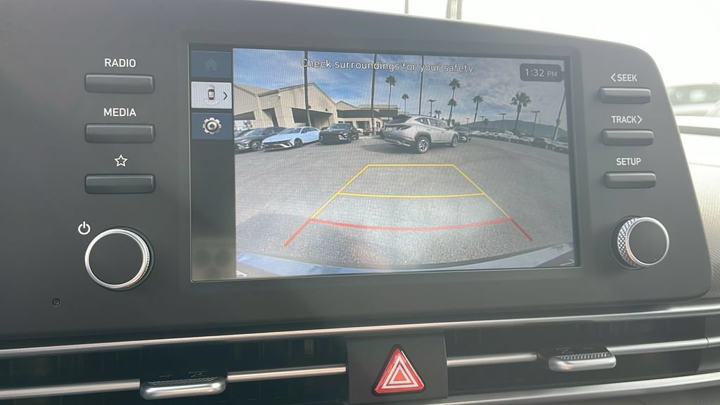 Used 2026 Hyundai Elantra SE FWD image 21