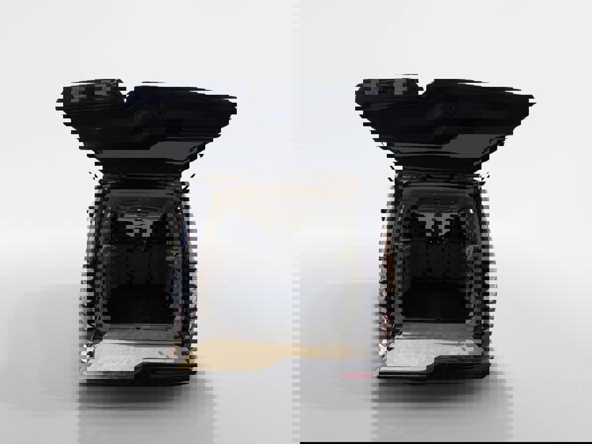 Used 2016 Land Rover LR4 HSE LUX image 28