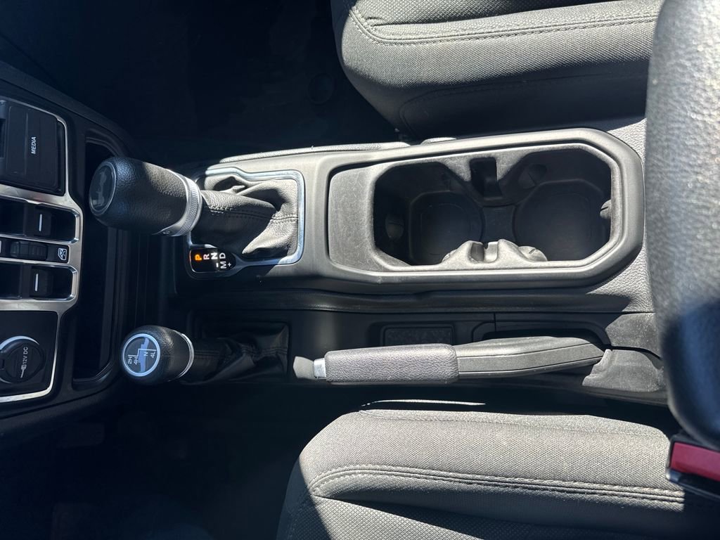 Used 2022 Jeep Wrangler Unlimited Sport image 28