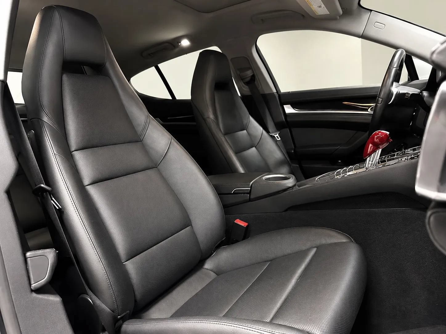 Used 2014 Porsche Panamera S RWD image 22