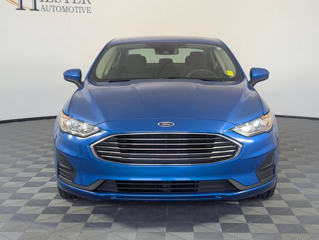 Used 2019 Ford Fusion SE FWD image 3