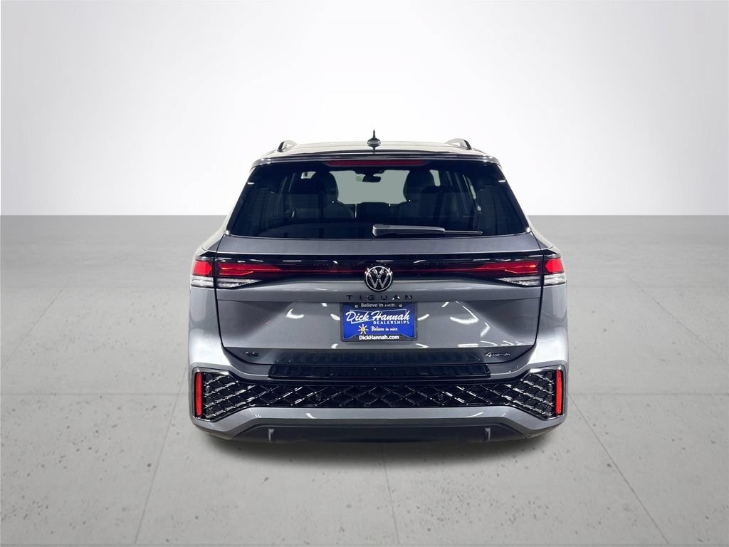 New 2026 Volkswagen Tiguan SE R-Line AWD/4WD image 7