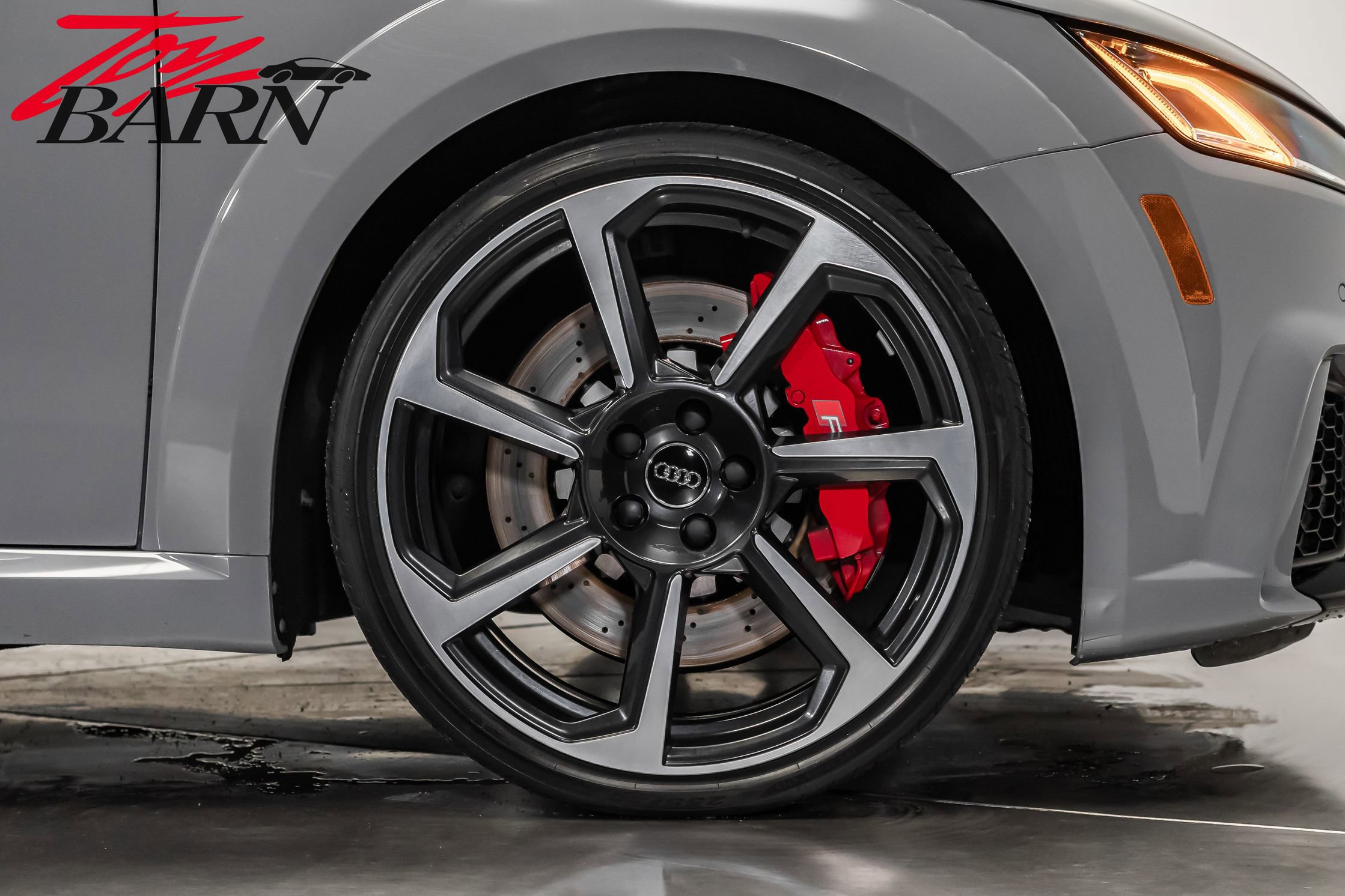 Used 2018 Audi TT RS w/ Technology Package image 20