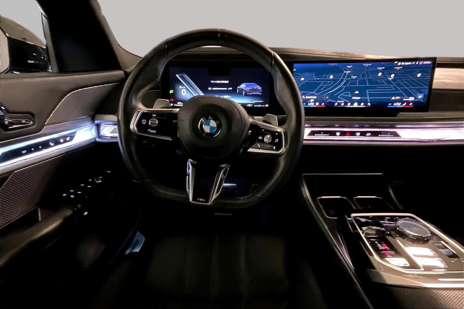 Certified 2025 BMW 740i RWD image 5