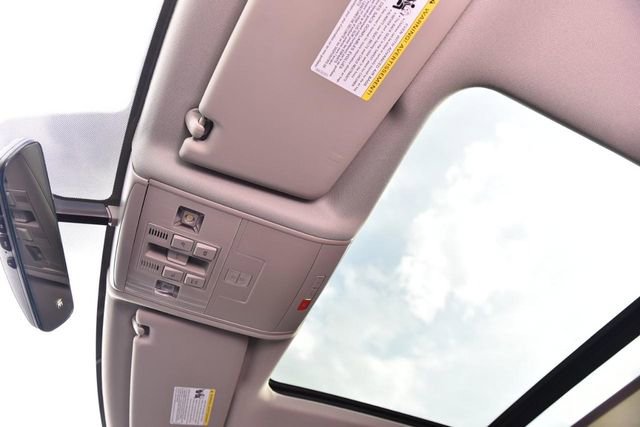 Certified 2023 Volkswagen Atlas SE w/ Panoramic Sunroof Package image 21