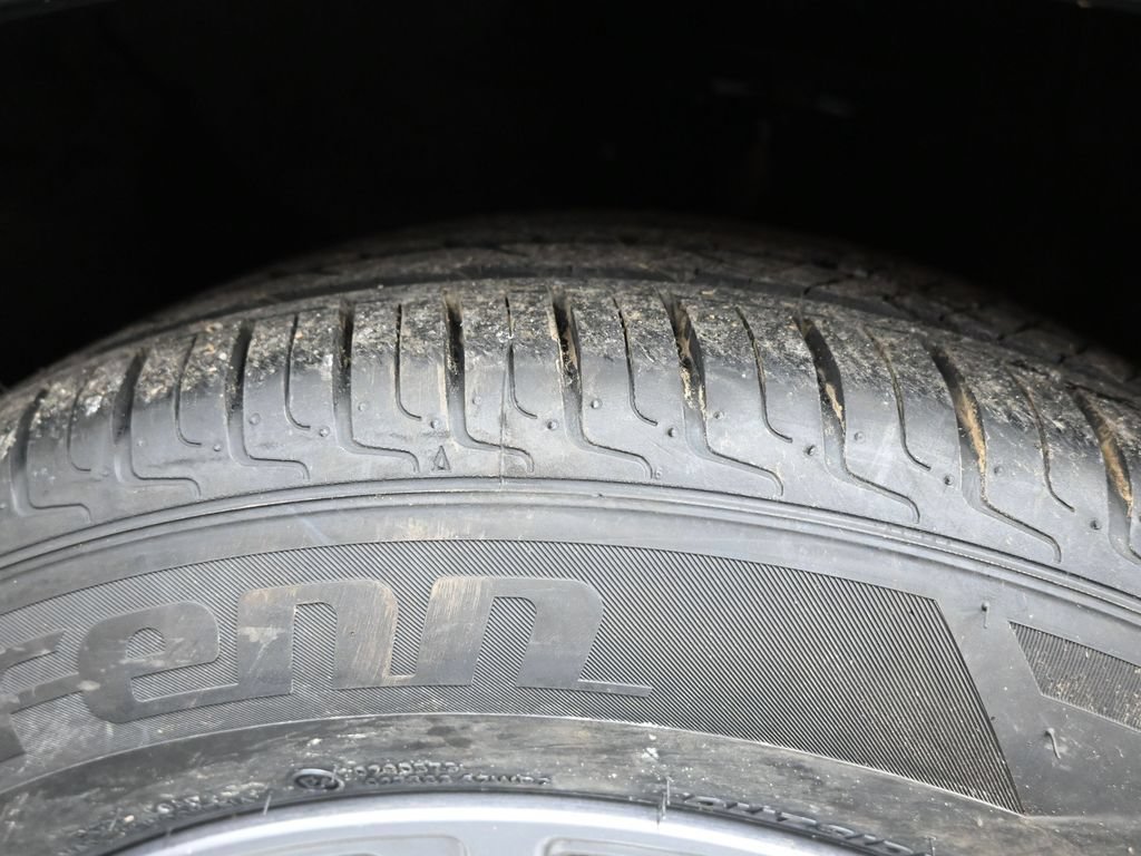 Used 2024 Honda CR-V EX-L image 3