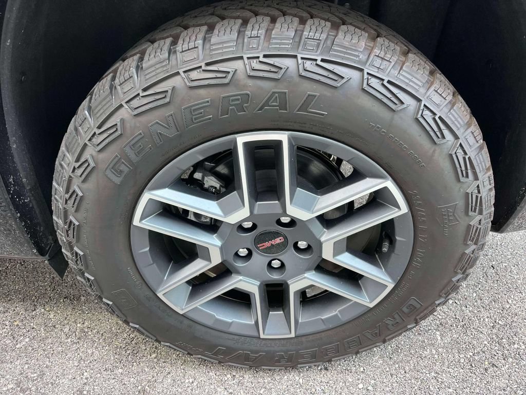 New 2026 GMC Terrain AT4 AWD/4WD image 11