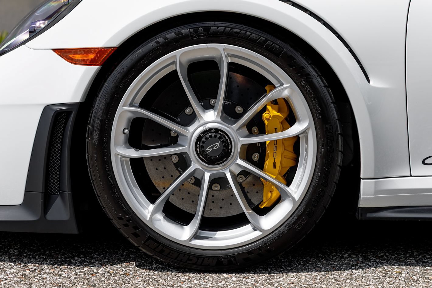Used 2018 Porsche 911 GT2 RS w/ Weissach Package RWD image 30
