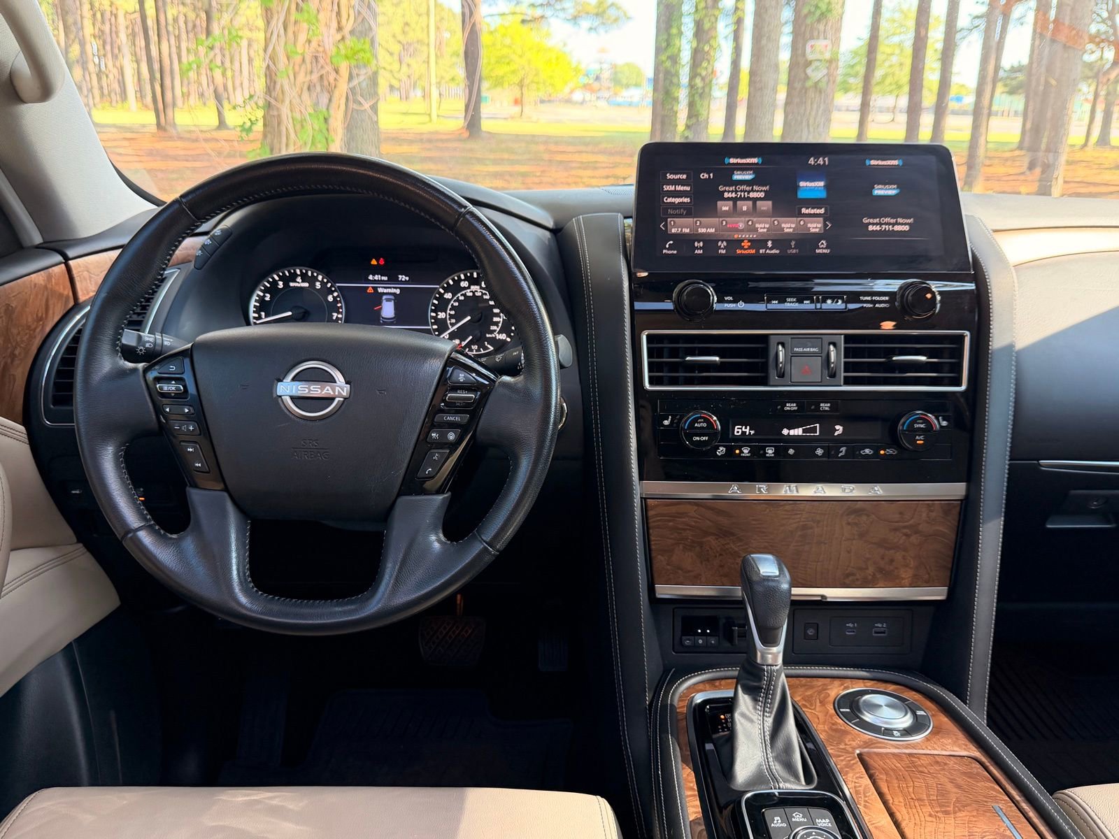 Used 2022 Nissan Armada SL w/ Captain's Chairs Package image 3