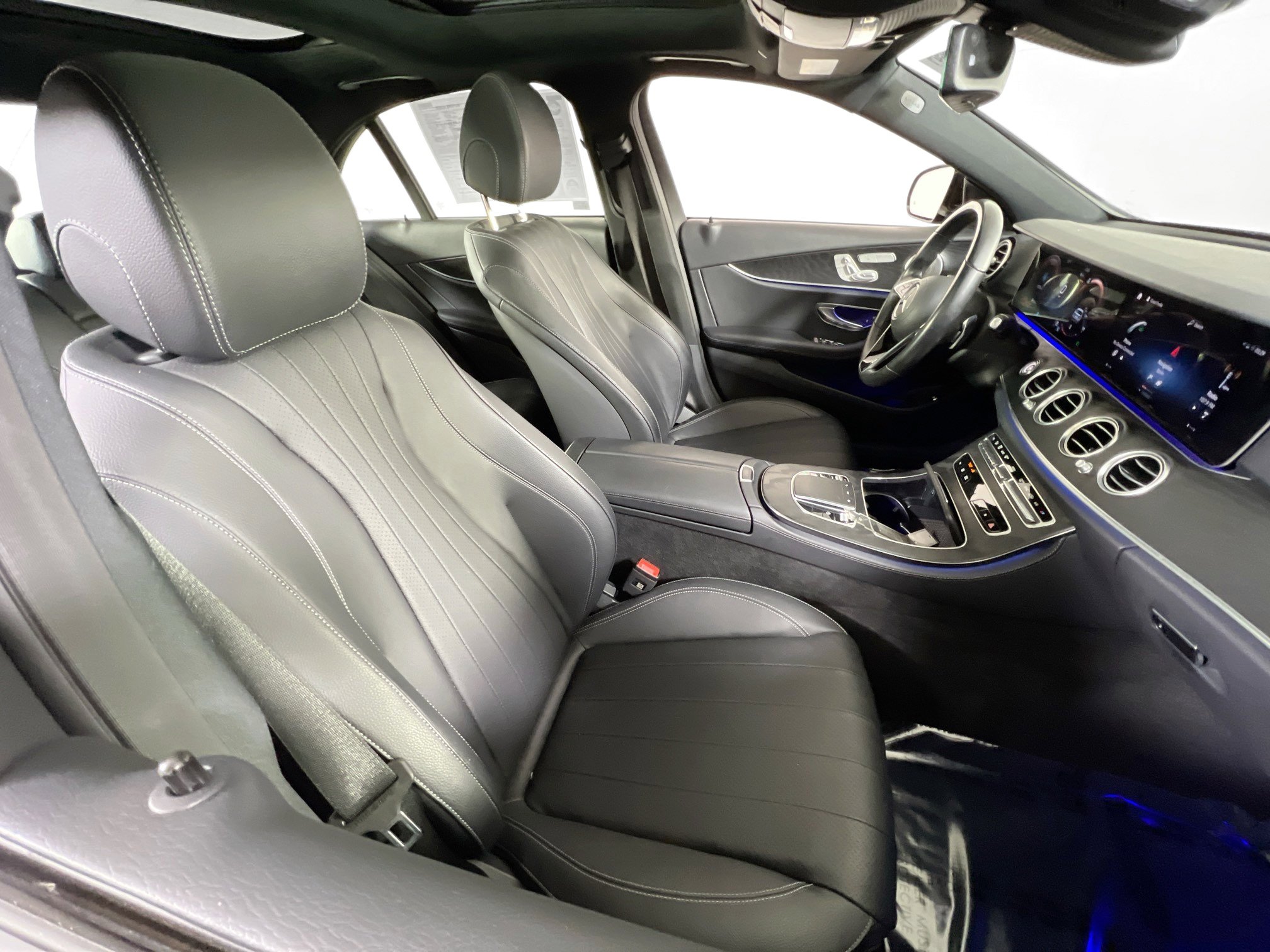 Used 2023 Mercedes-Benz E 350 4MATIC image 28