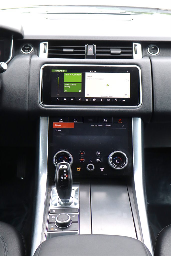 Used 2018 Land Rover Range Rover Sport SE AWD/4WD image 18