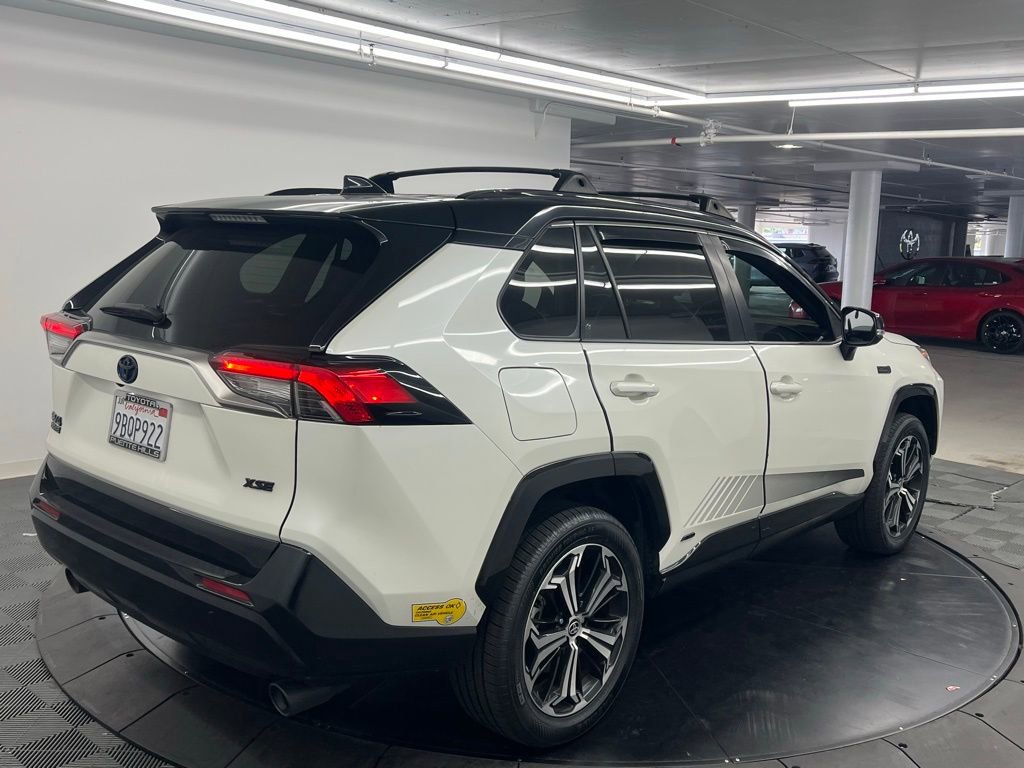 Certified 2022 Toyota RAV4 XSE w/ Weather Package AWD/4WD image 5