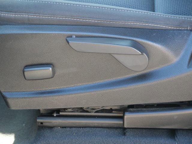 Used 2021 Chevrolet Colorado LT AWD/4WD image 13