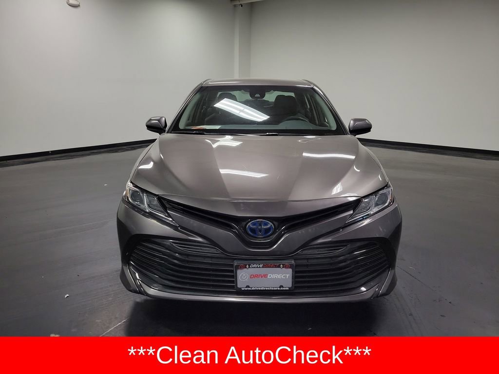 Used 2018 Toyota Camry LE FWD image 2