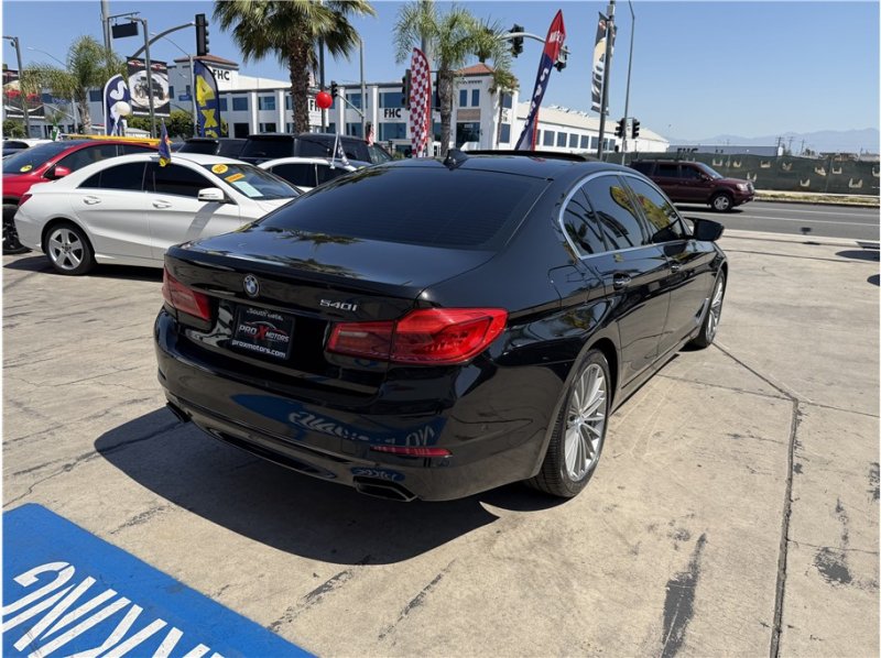 Used 2018 BMW 540i w/ Premium Package RWD image 54