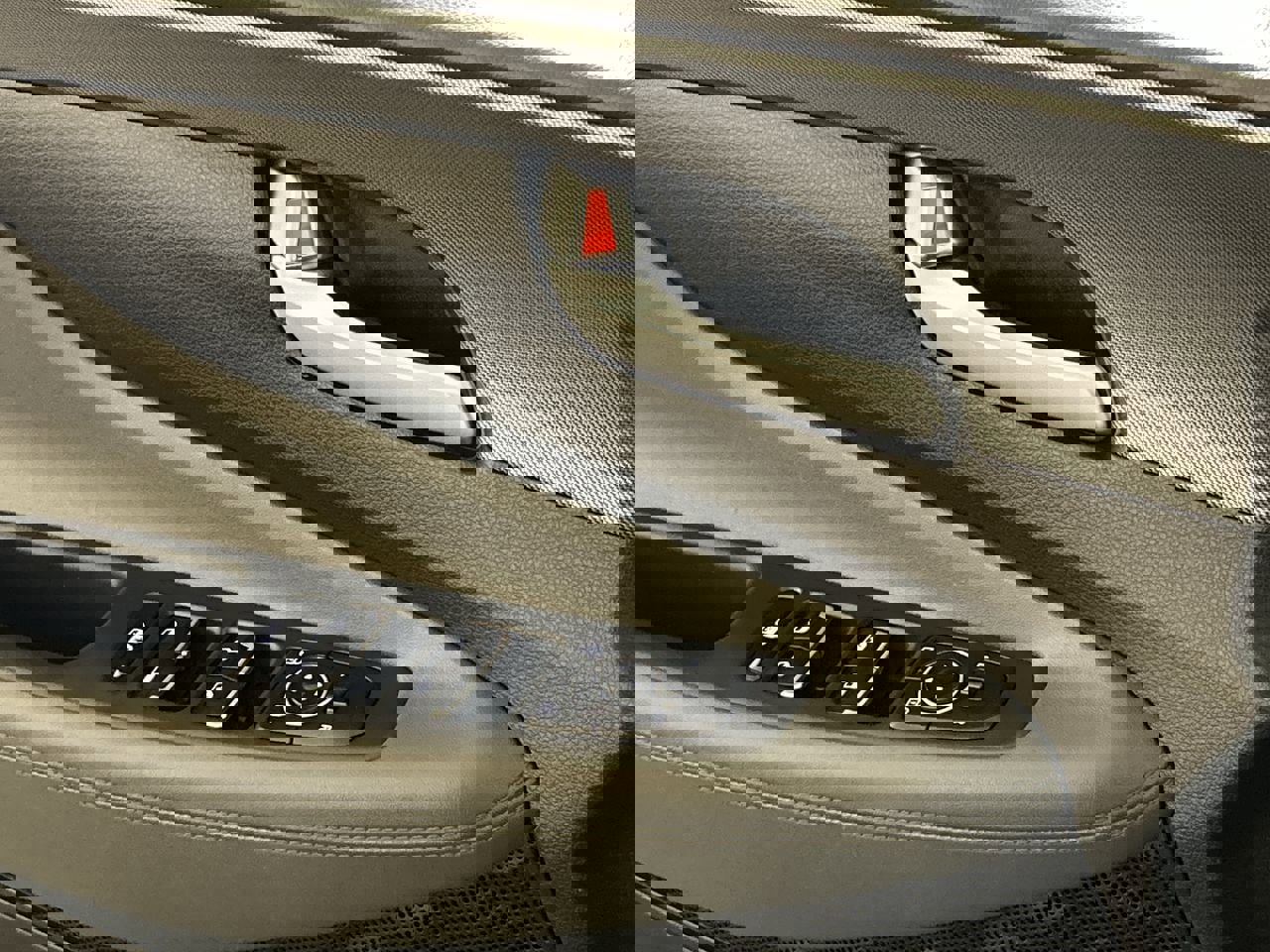 Used 2023 Hyundai Santa Fe SEL image 19