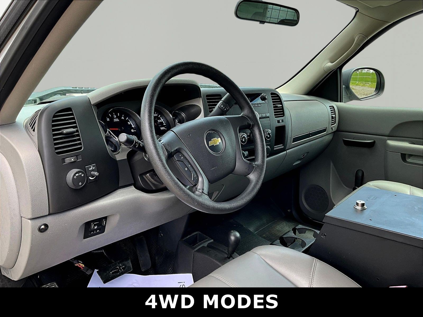 Used 2013 Chevrolet Silverado 2500 W/T AWD/4WD image 5