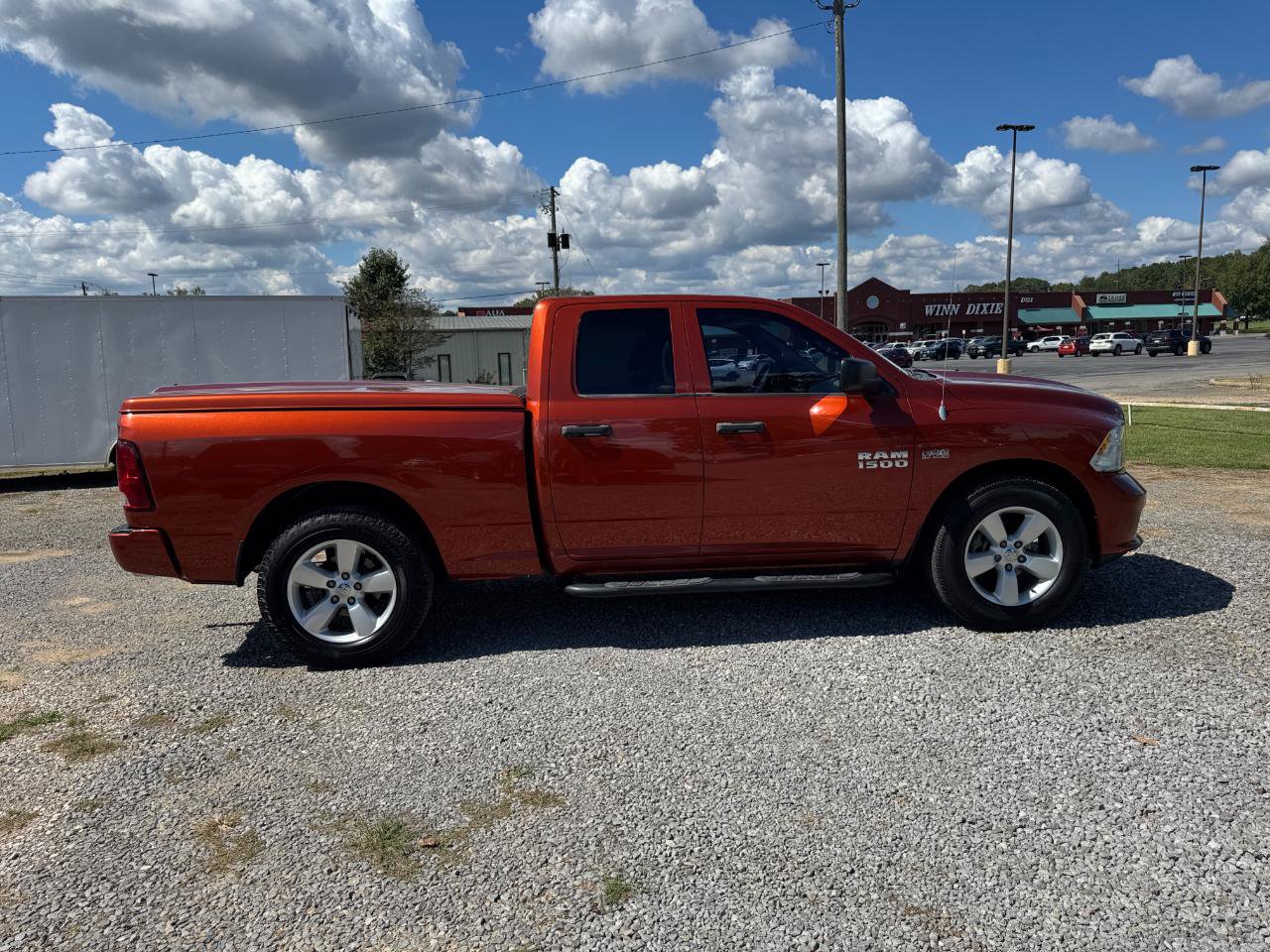 Used 2013 RAM 1500 ST RWD image 2