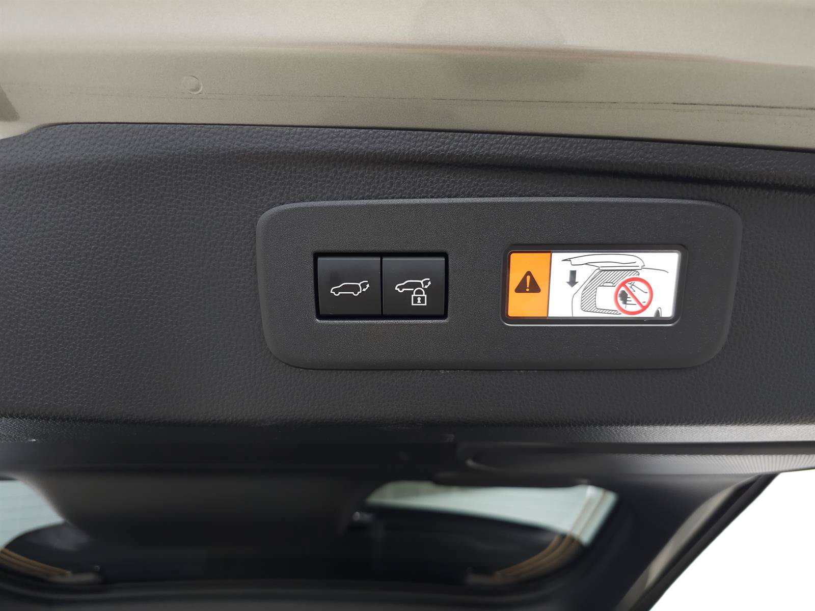 Used 2025 Lexus GX 550 AWD/4WD image 9