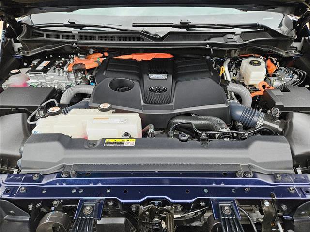 Used 2024 Toyota Sequoia Capstone image 24