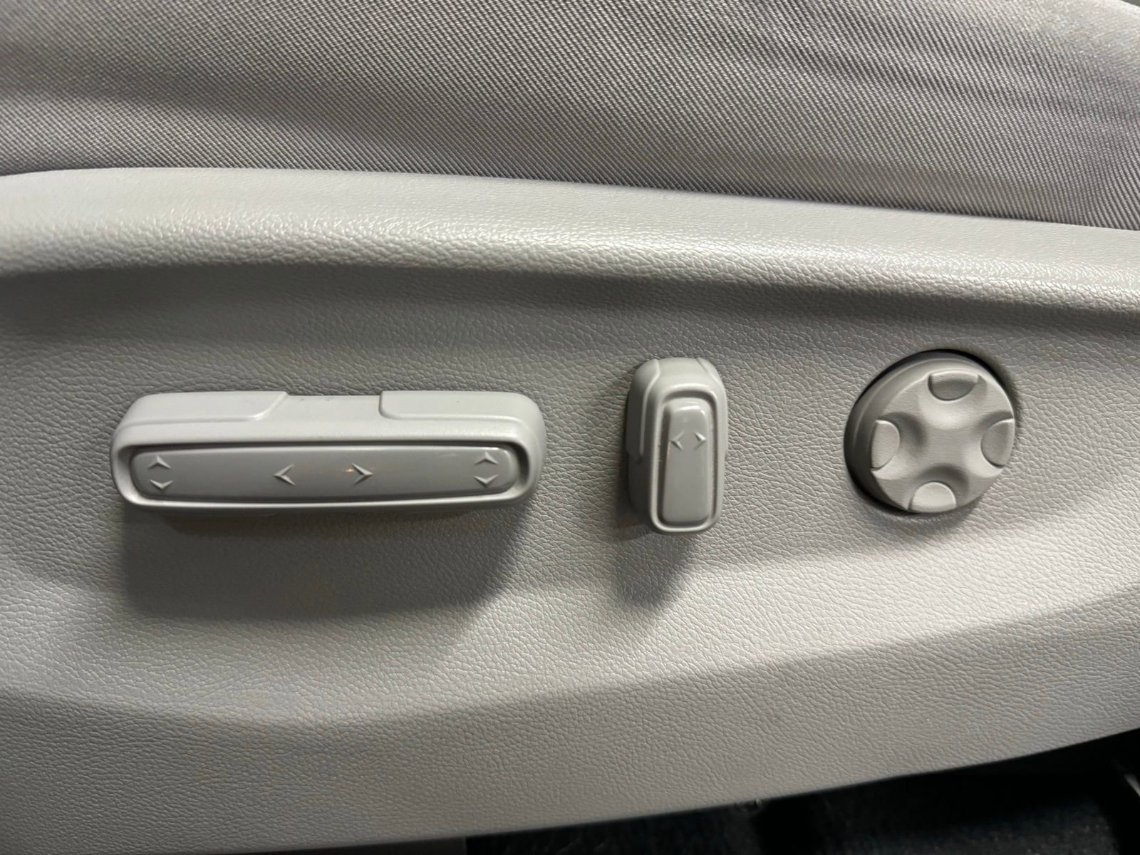 Used 2019 Honda Odyssey EX image 19