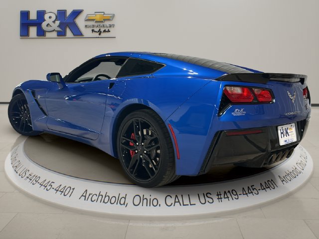Used 2019 Chevrolet Corvette Stingray Coupe w/ 1LT RWD image 4