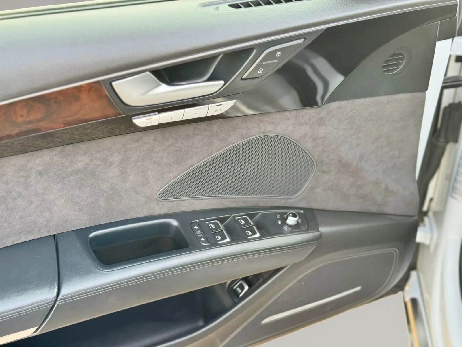 Used 2016 Audi A8 L 3.0T w/ Executive Package image 14