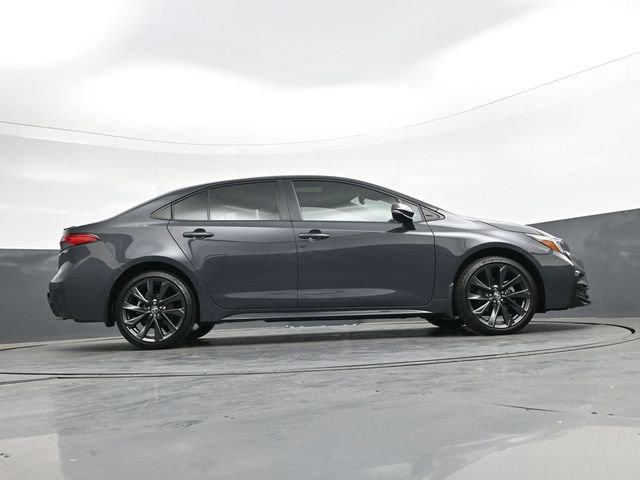 Used 2024 Toyota Corolla XSE FWD image 31