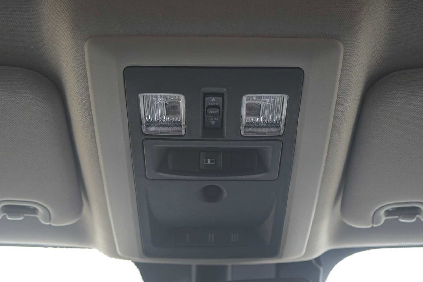 Used 2016 RAM 1500 Laramie w/ Convenience Group AWD/4WD image 24