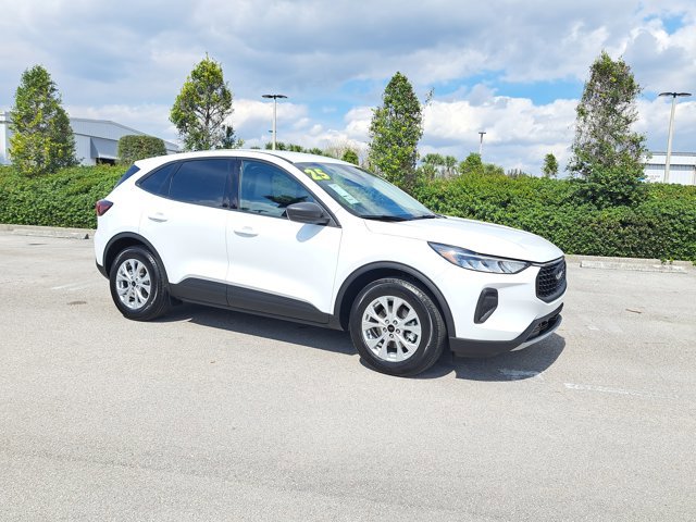 Certified 2025 Ford Escape Active image 31
