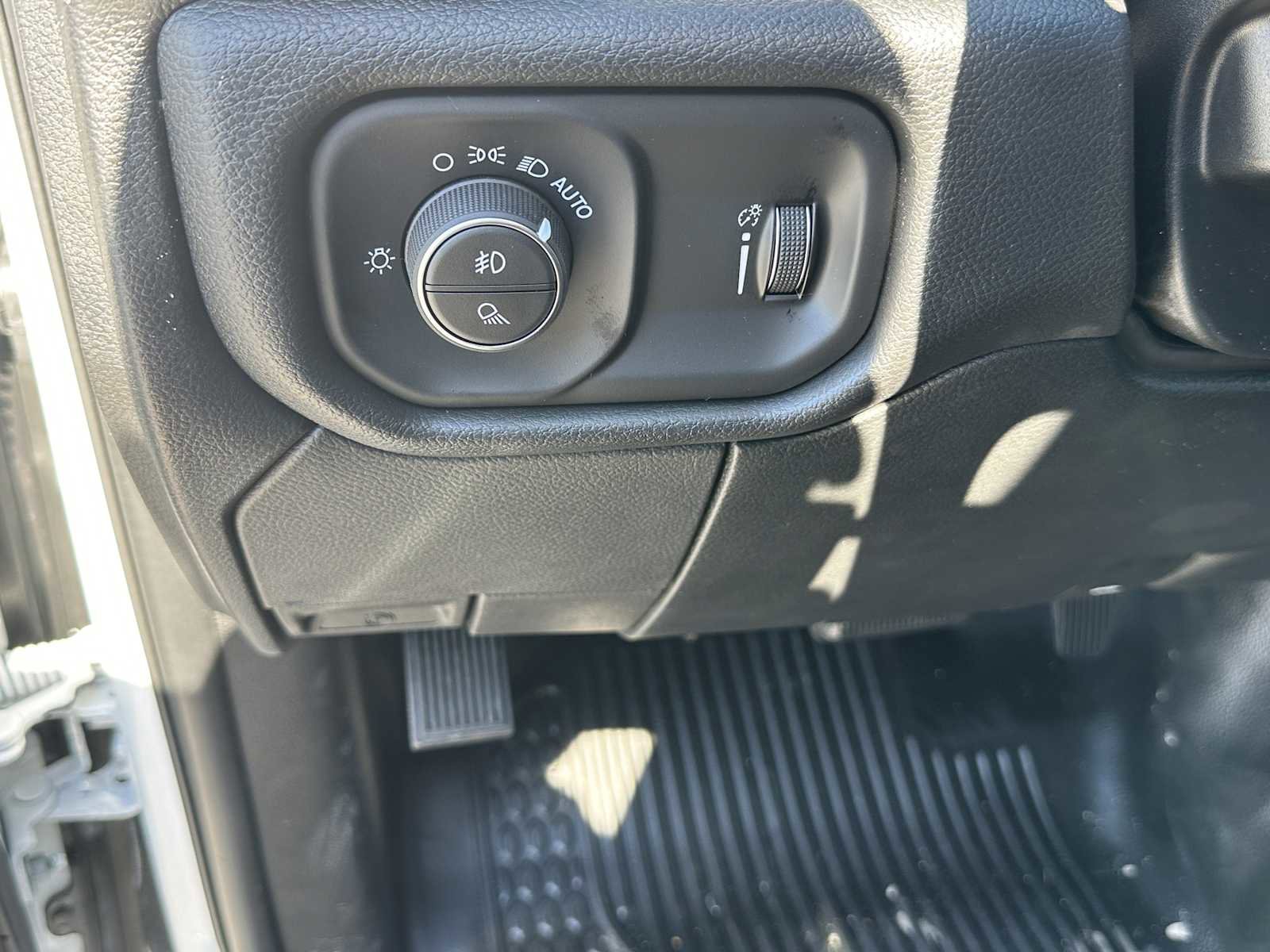 New 2026 RAM 2500 Tradesman w/ Chrome Appearance Group image 29