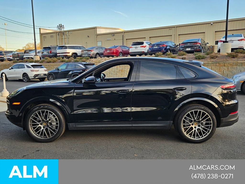 Used 2023 Porsche Cayenne Platinum Edition image 5