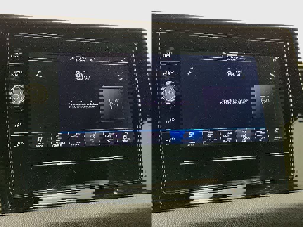 Used 2025 Volkswagen Jetta Sport image 15