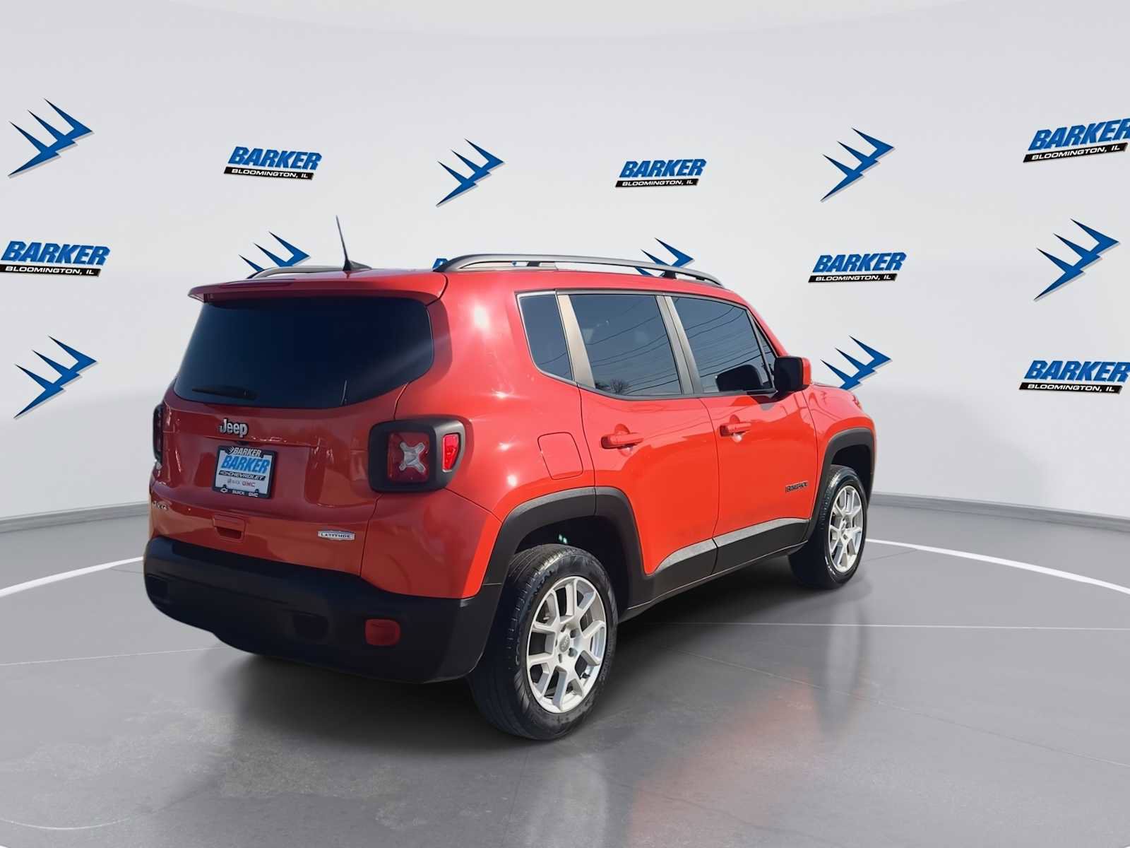 Used 2020 Jeep Renegade Latitude w/ Cold Weather Group image 8