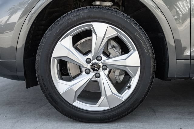 Used 2023 Audi Q5 2.0T Premium Plus w/ Premium Plus Package AWD/4WD image 16