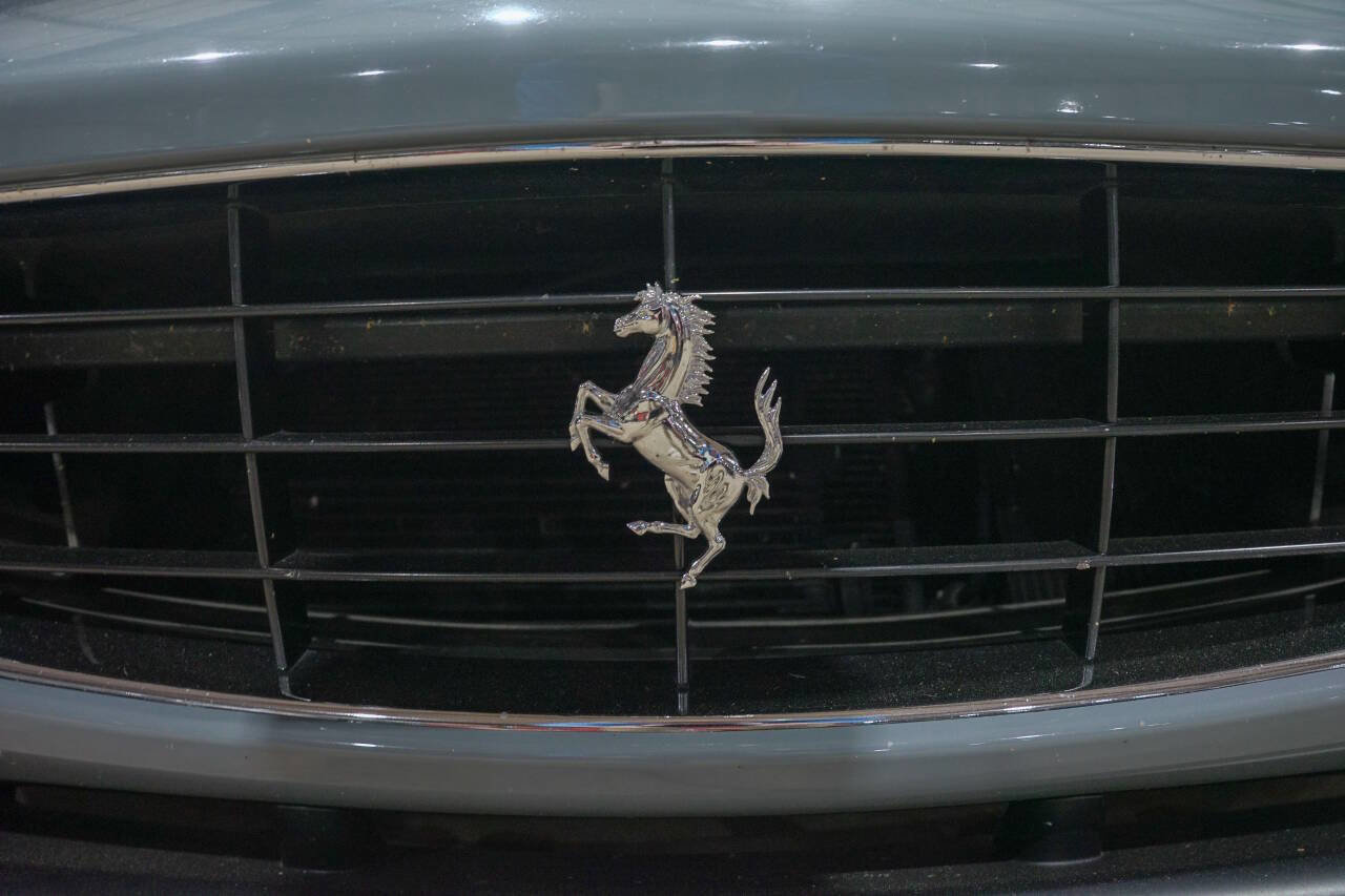 Used 2010 Ferrari California image 33