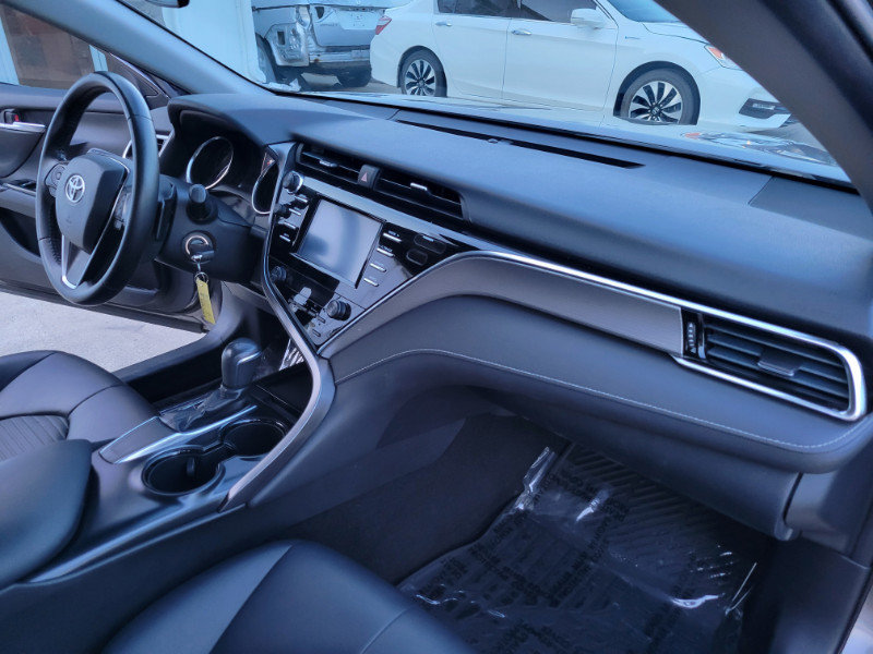 Used 2018 Toyota Camry SE FWD image 28