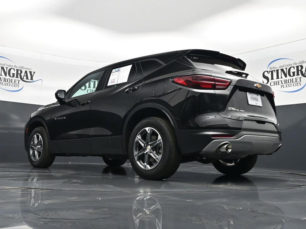 Used 2025 Chevrolet Blazer LT image 21
