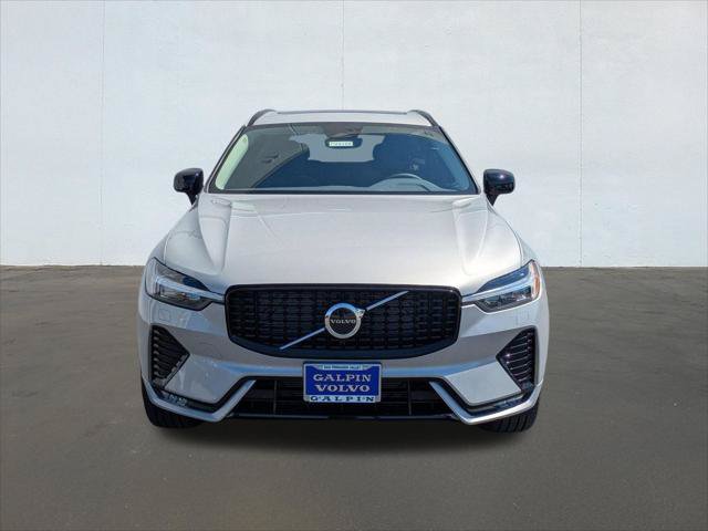 New 2025 Volvo XC60 B5 Core w/ Protection Package Premier AWD/4WD image 5