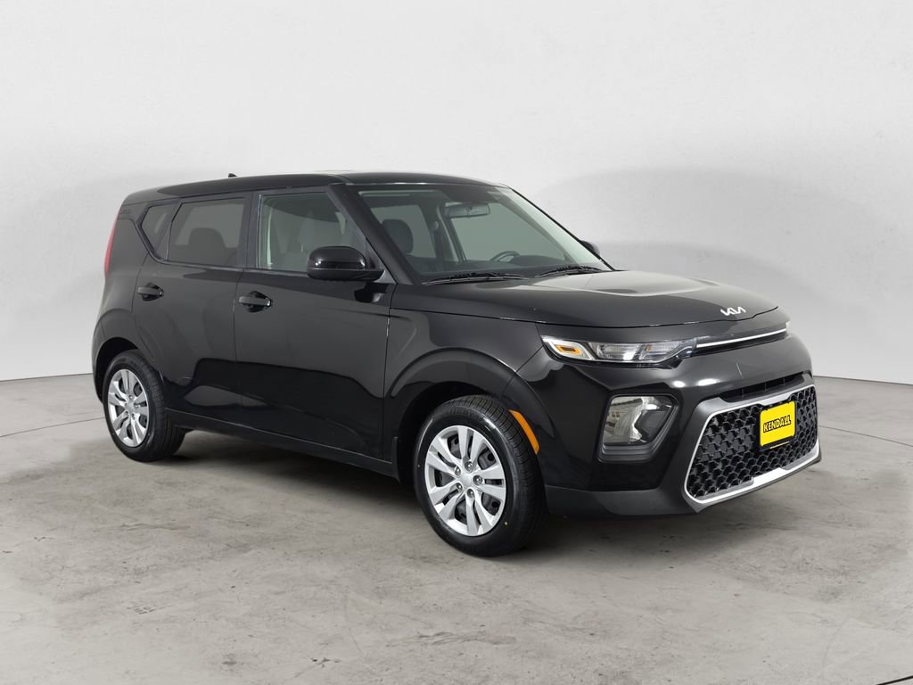 Used 2022 Kia Soul LX image 7