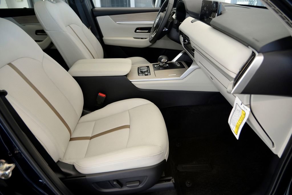 Certified 2026 MAZDA CX-90 3.3 Turbo S w/ Premium Package image 31