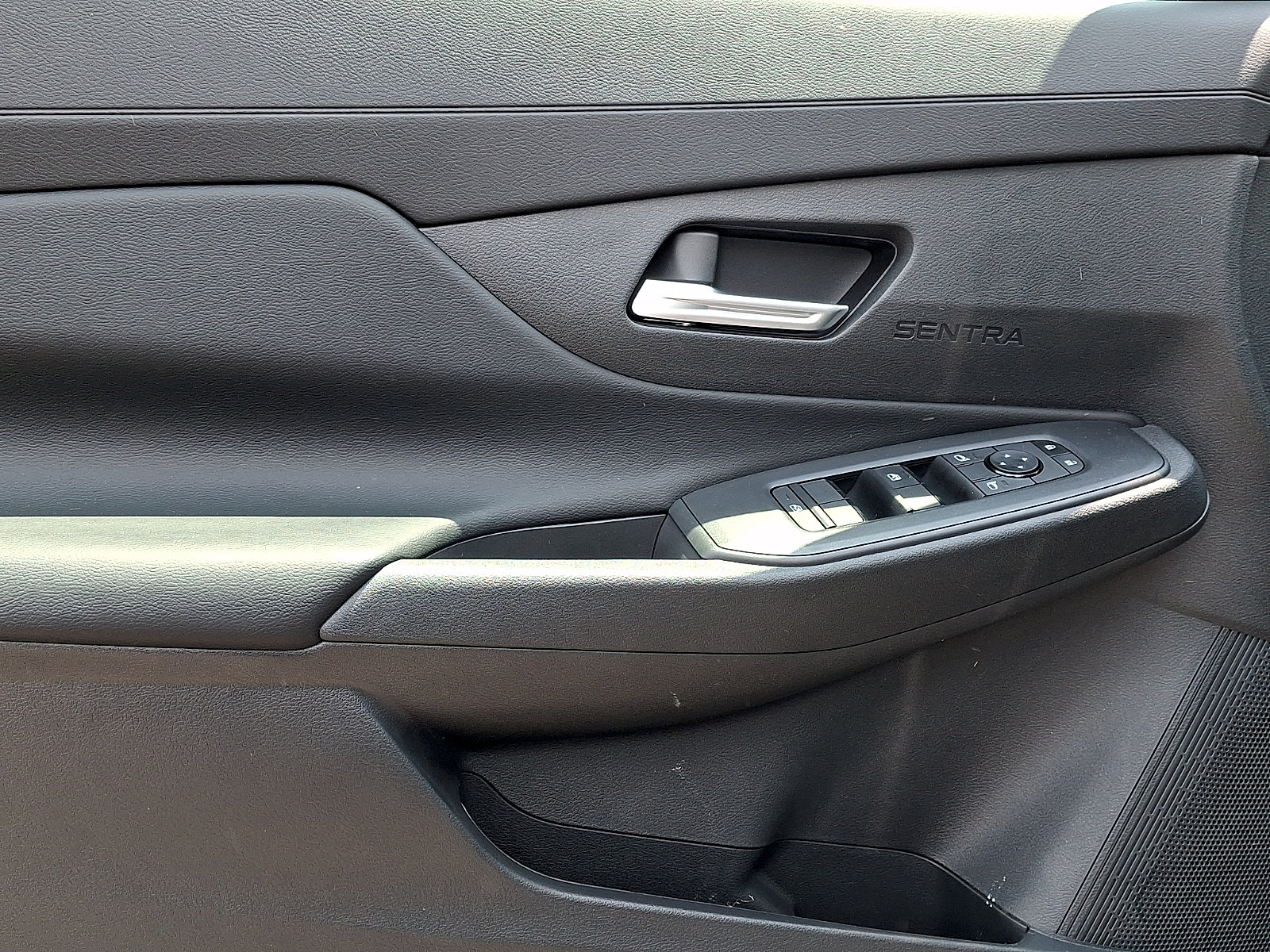 Used 2026 Nissan Sentra S w/ S Cold Weather Package FWD image 8
