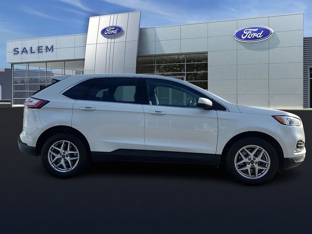 Certified 2022 Ford Edge SEL w/ Convenience Package AWD/4WD image 2
