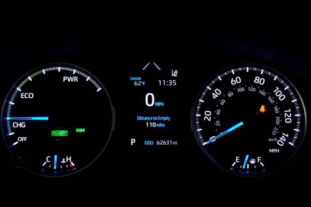 Used 2019 Toyota RAV4 LE AWD/4WD image 25