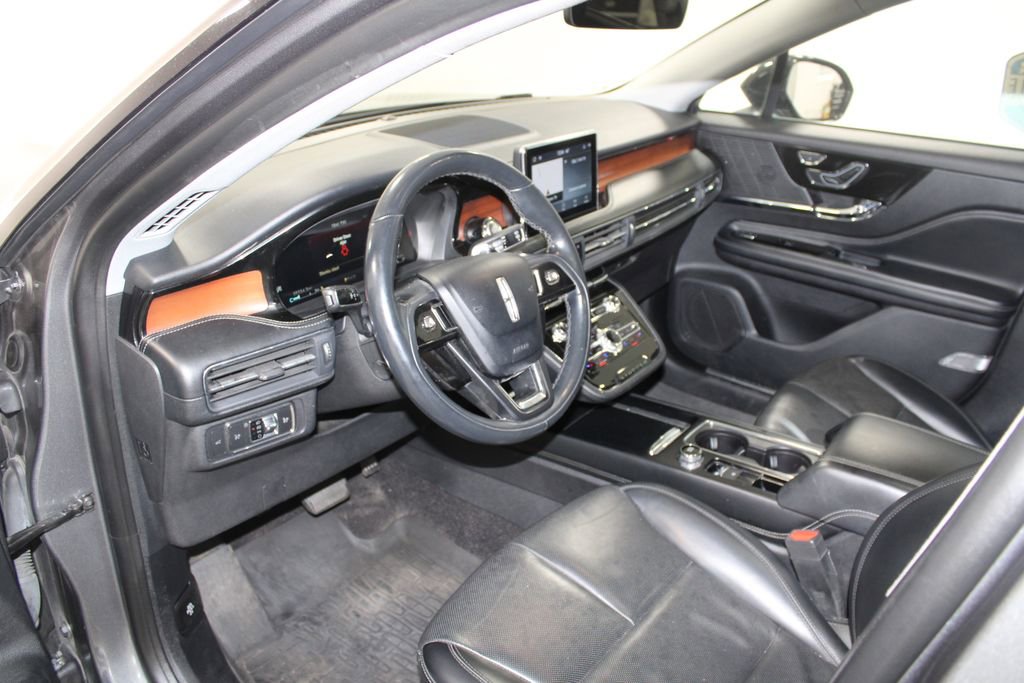 Used 2022 Lincoln Corsair Reserve w/ Elements Package image 24