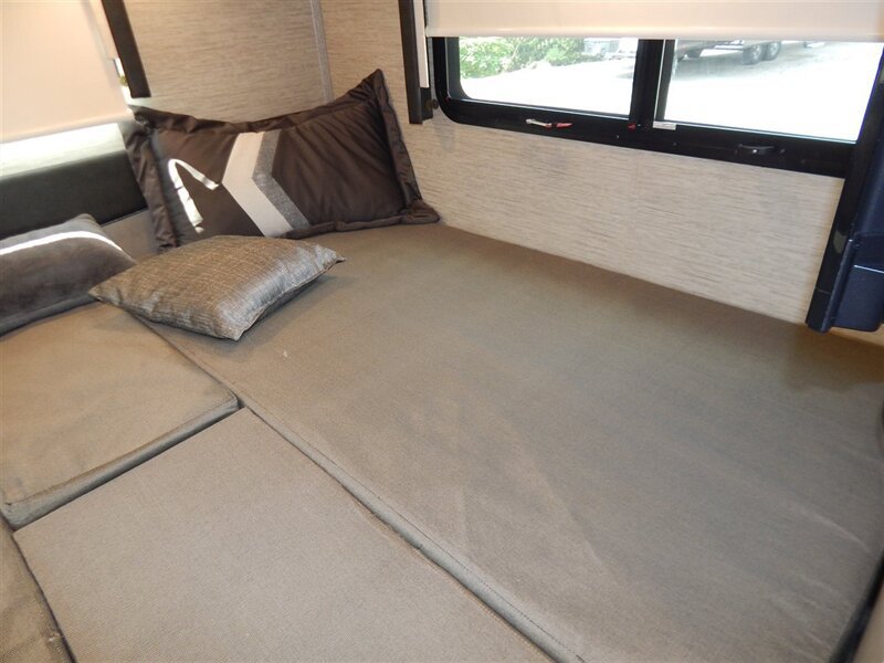 Used 2022 Ford E-350 and Econoline 350 Super Duty w/ A/C Prep Package RWD image 45
