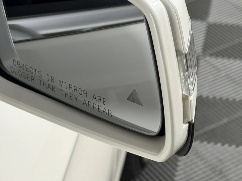 Used 2014 Mercedes-Benz E 250 BlueTEC 4MATIC Sedan image 65