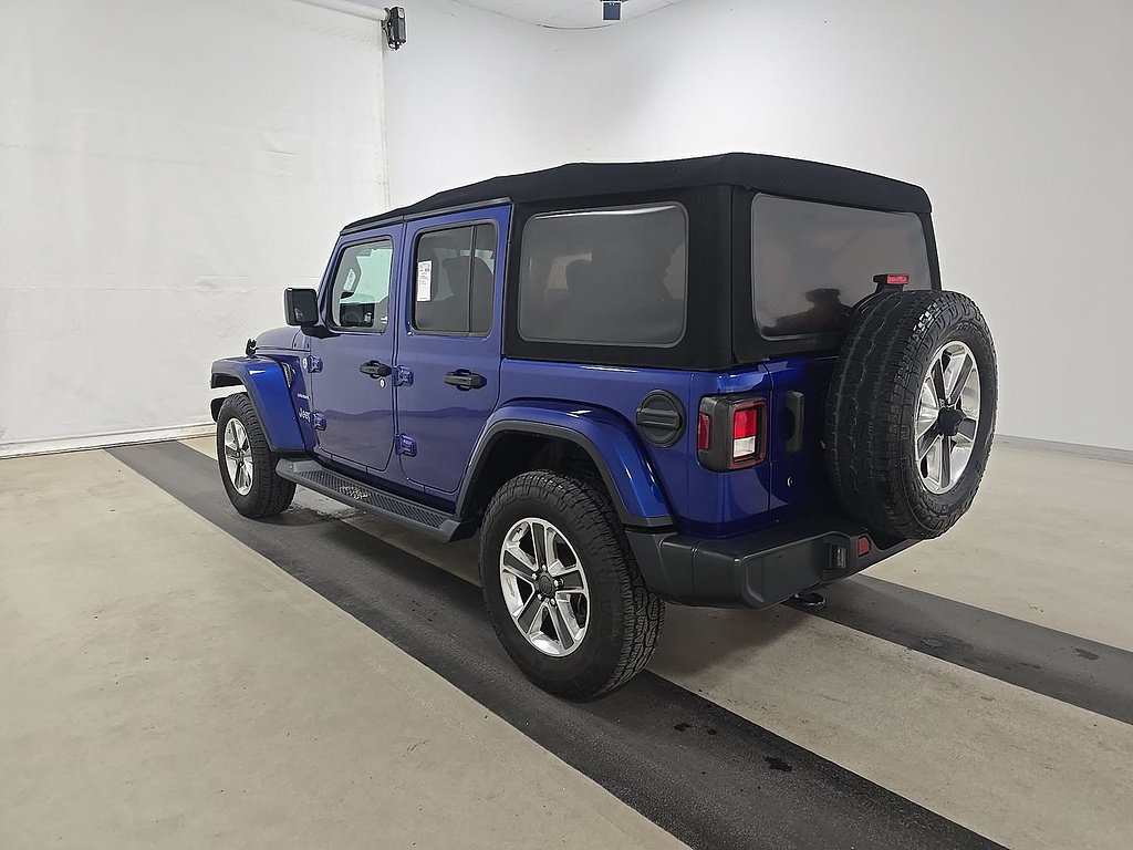 Certified 2018 Jeep Wrangler Unlimited Sahara w/ Cold Weather Group AWD/4WD image 36